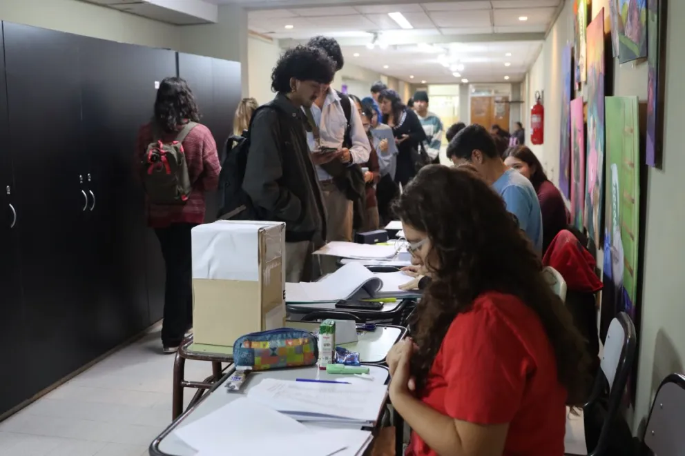La directiva del IUPA espera "superar" la cantidad de votantes esperado en las primeras elecciones. Foto Tania Domenicucci-ANR