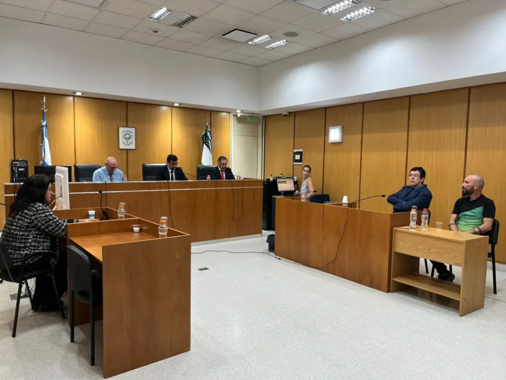 Con esta resolución, quedó firme la decisión de hace unos días, en que el expolicía de Roca deberá cumplir condena efectiva por incumplir las condiciones impuestas por la Justicia. Foto cortesía 