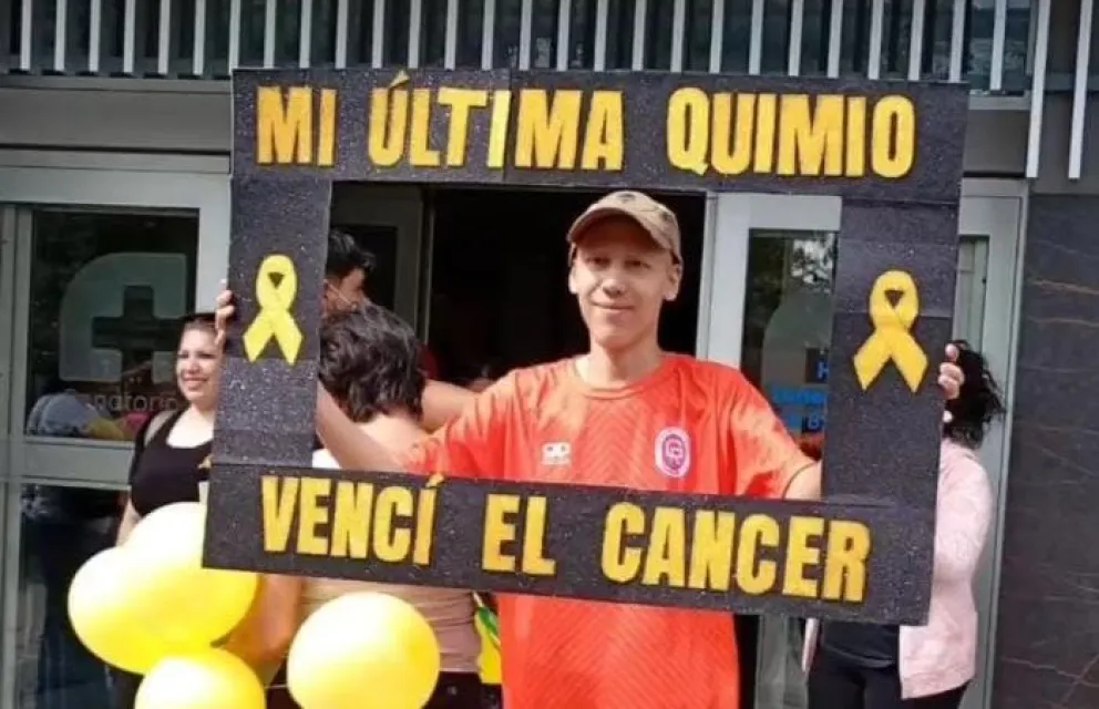 Familiares y amigos lo esperaron a la salida del Sanatorio Juan XXIII. Foto gentileza