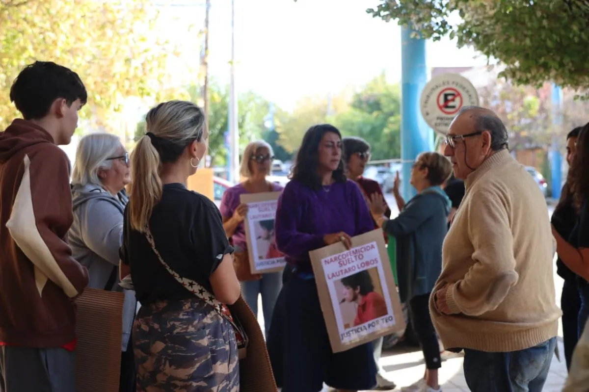 La mam&aacute; de Teo exige que Lobos est&eacute; detenido. Foto: Tania Domenicucci