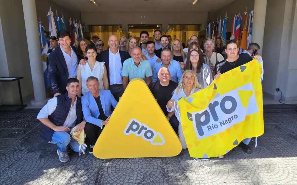 El roquense Juan Martín fue uno de los patagónicos en el encuentro, junto al Gobernador de Chubut Ignacio Torres. (Foto: Gentileza)