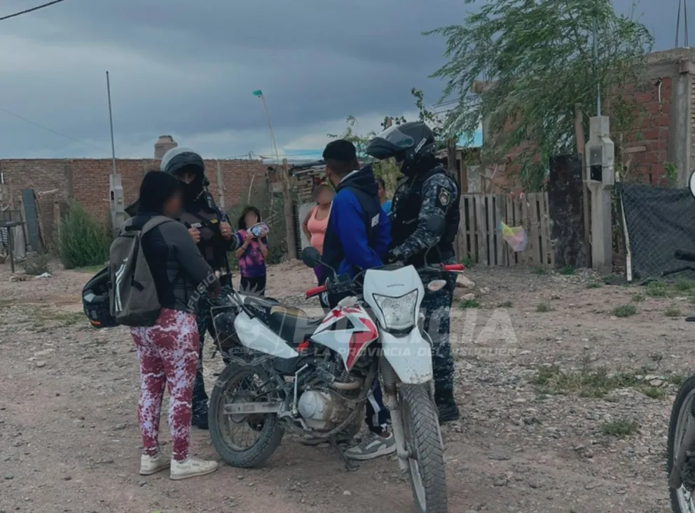 La moto fue secuestrada y el hombre quedó demorado. Foto: Policía de Neuquén