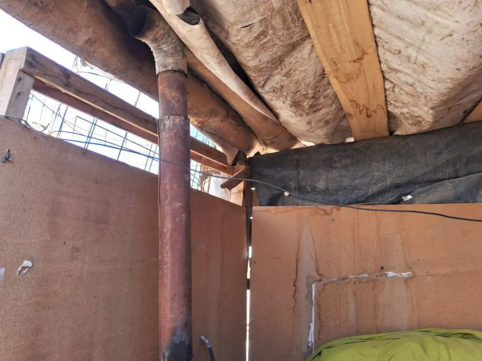 Muchas de las casas están expuesta al frío y las lluvias. (Foto: Gentileza)