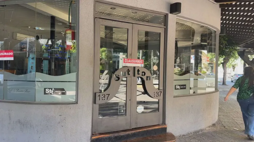 El hombre habría muerto por asfixia mecánica.