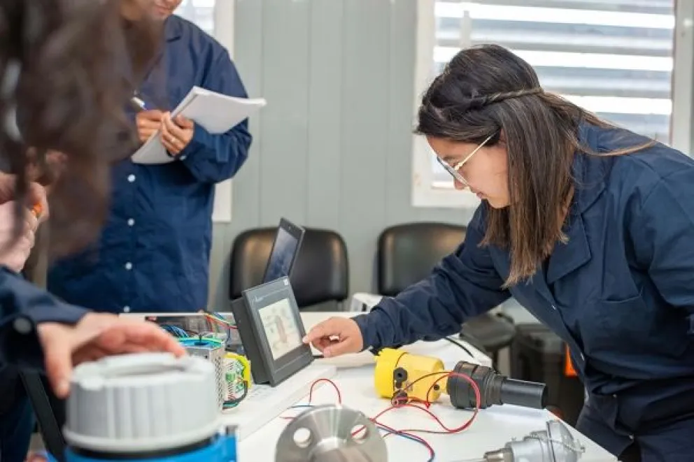 La Fundación YPF ofrece cursos técnicos gratuitos y virtuales de 16 horas, con una constancia al finalizar la cursada. Foto cortesía YPF