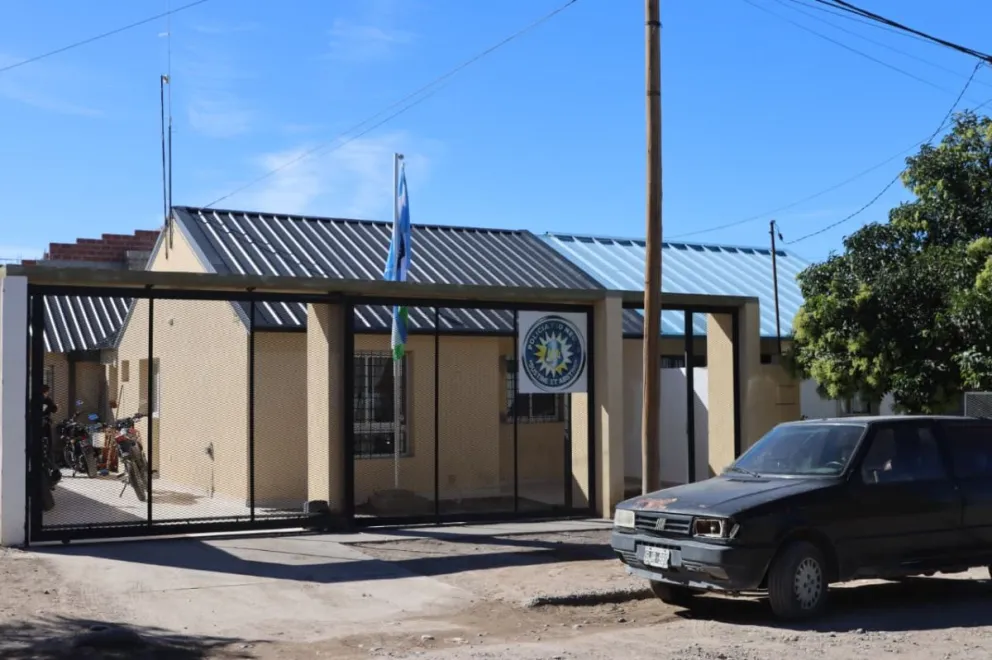 El procedimiento se realizó en el marco de un operativo por amenazas que llevó adelante la Policía de la ciudad , donde se reforzaron los controles ante lo que describen como "un contexto social complejo". Foto Tania Domenicucci-ANR