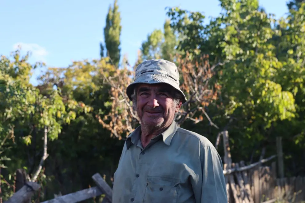 Rómulo resiste en su chacra la inseguridad. Foto Tania Domenicucci