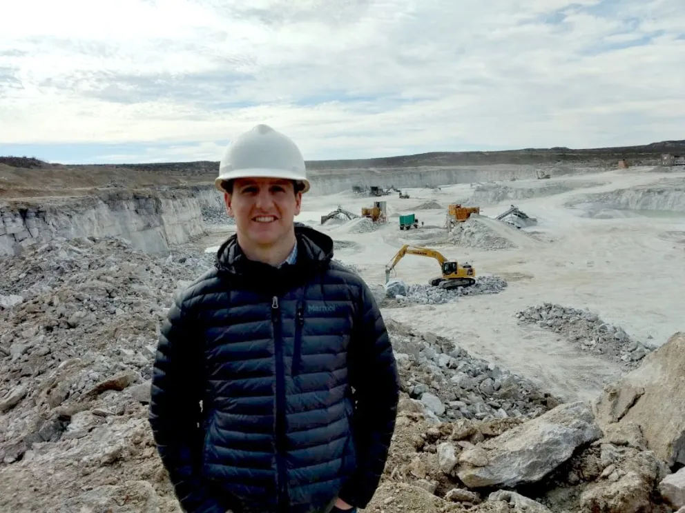 El secretario de Minería, Joaquín Aberastain Oro, fue el encargado de explicar el estado del expediente y desmentir las autorizaciones denunciadas. Foto: archivo