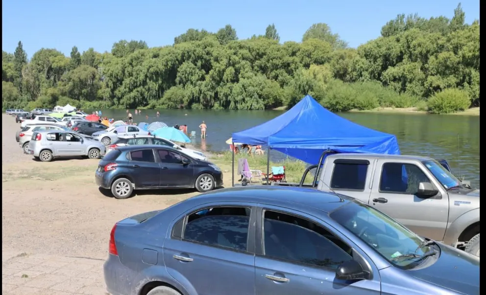 Uno de los vehículos buscados fue visto por última vez en la zona del pedrero en Roca, luego de haber sido robado en la zona de Mosconi. Foto ilustrativa ANR