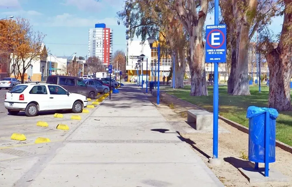 En el centro quedarán menos calles gratuitas para estacionar. Foto archivo