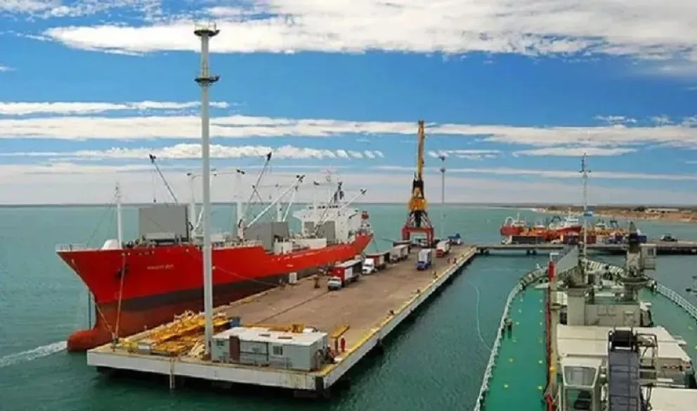 La medida de la cámara de transportistas impacta de lleno en la exportación de frutas en plena temporada. Foto: archivo.