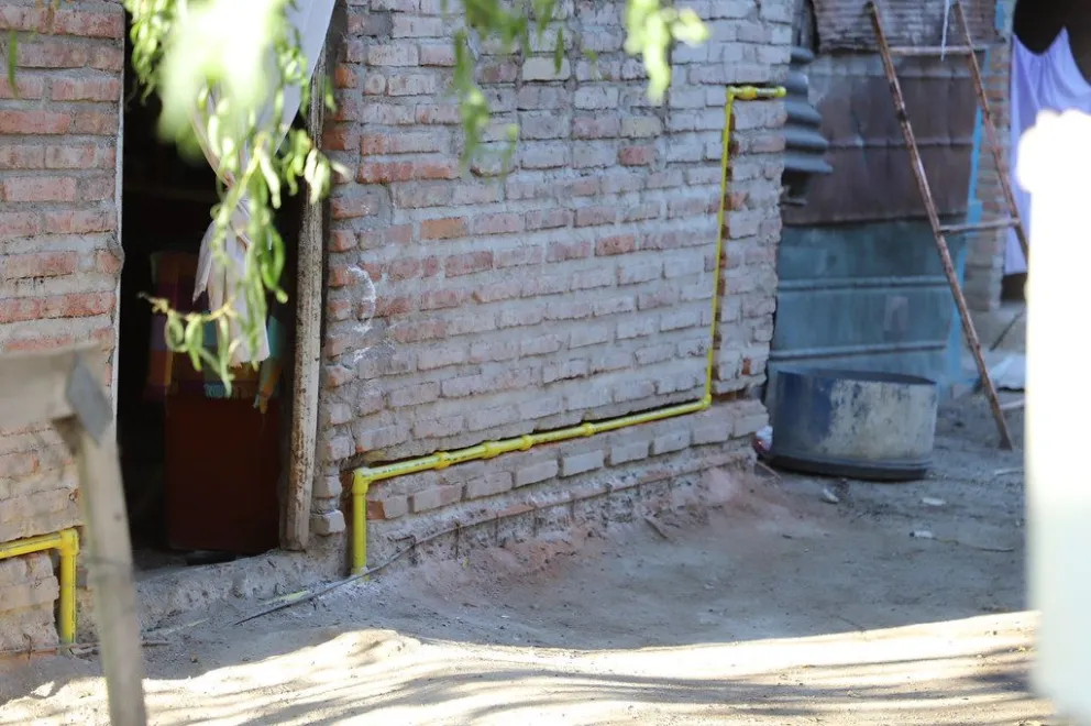 La ampliación en barrio La Esperanza permitió que 56 familias accedan al servicio de gas y forma parte del plan para alcanzar el 95% de cobertura en Mainqué. Foto: Gobierno de Río Negro
