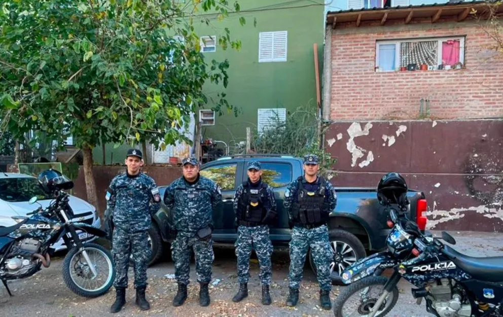 La camioneta que se encontraba en un barrio de Neuquén. Foto: Policía de Neuquén