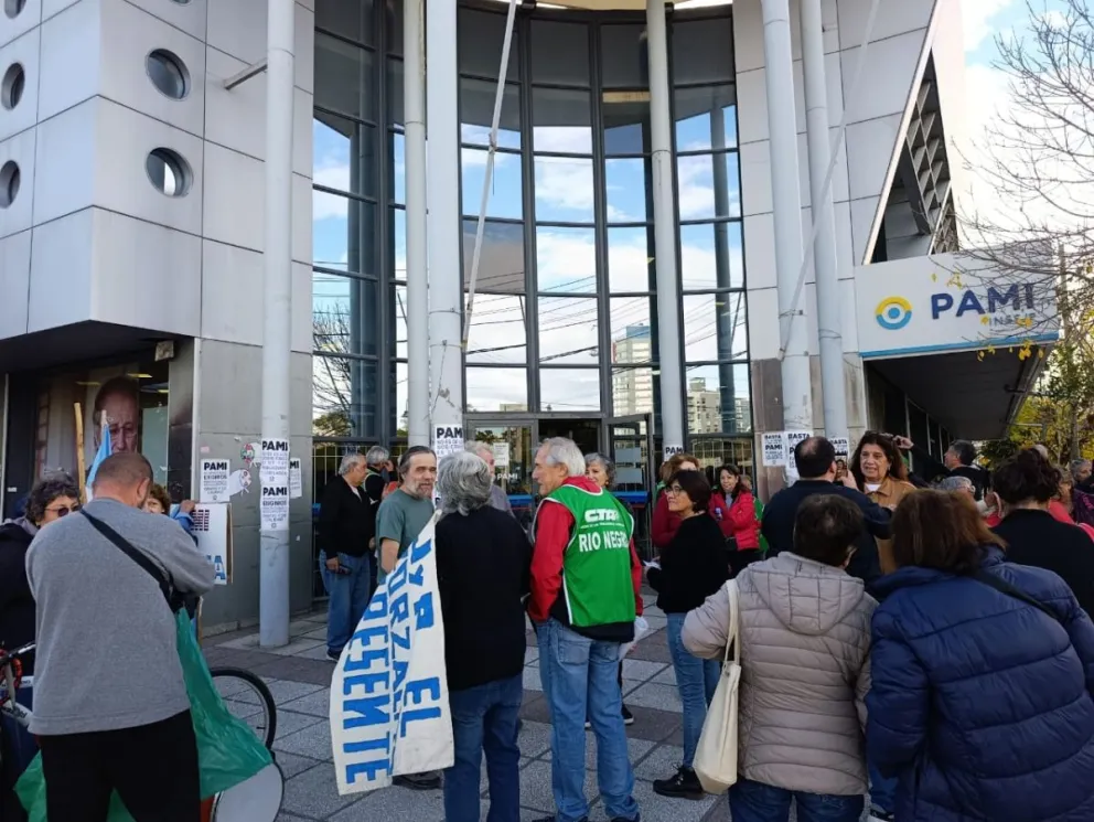 La concentración comenzó a las 10, en Belgrano y 9 de julio. Foto: Tania Domenicucci
