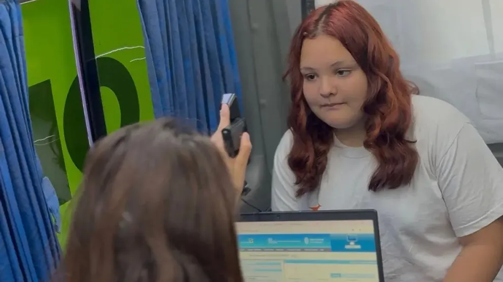 El Registro Civil Móvil continúa recorriendo la provincia, acercando los trámites a los vecinos de Río Negro. (Foto: Gentileza)