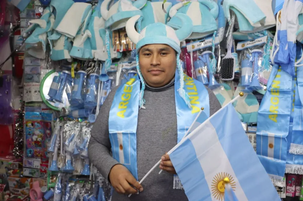 Russel tiene hace cuatro años su tienda. Foto Tania Domenicucci - ANR