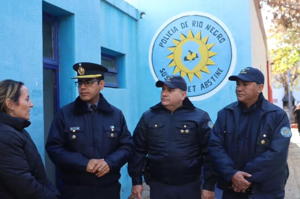 El comisario jefe de la Regional Segunda reafirmó la importancia del trabajo en equipo entre fuerzas policiales y los vecinos de la ciudad. Foto Tania Domenicucci-ANR