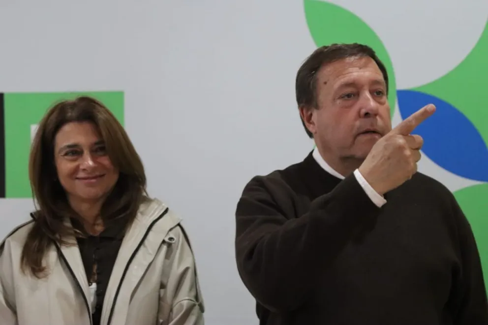 El gobernador criticó duramente al gremio Unter por el paro que anunciaron. Foto Tania Domenicucci 