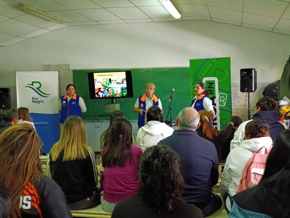 El Siarme realiz&oacute; una capacitaci&oacute;n de primeros auxilios. Foto: Tania Domenicucci