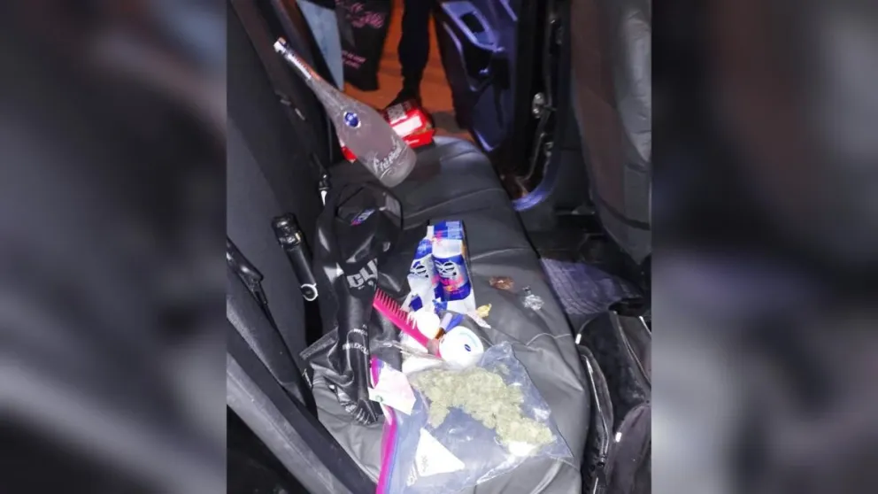 Cannabis secuestrado en un control del sábado por la noche; dos menores quedaron vinculados a una causa federal.
Foto: Policía de Río Negro