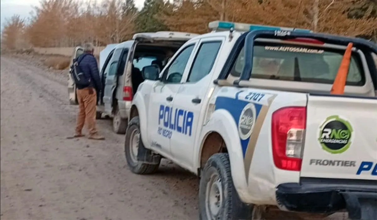 El utilitario ten&iacute;a pedido de secuestro por robo desde febrero en Neuqu&eacute;n y llevaba una patente correspondiente a otro veh&iacute;culo. Foto: Polic&iacute;a de R&iacute;o Negro