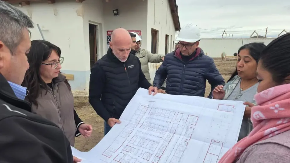 El Ministro de Obras y Servicios Públicos, Alejandro Echarren, recorrió el predio. Foto Gobierno de Río Negro