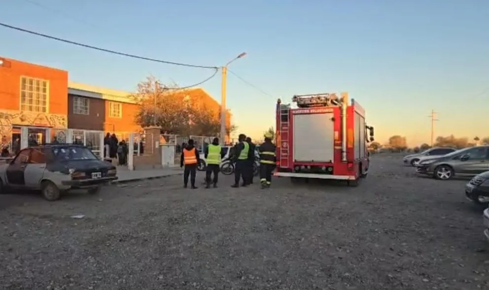 Bomberos voluntarios controló la situación. Foto: Somos el Valle