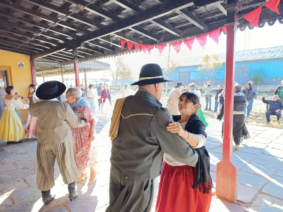La Feria del Anden tendrá una edición con cambio de horario, para aprovechar las horas de sol. (Foto: Tania Domenicucci. ANR)