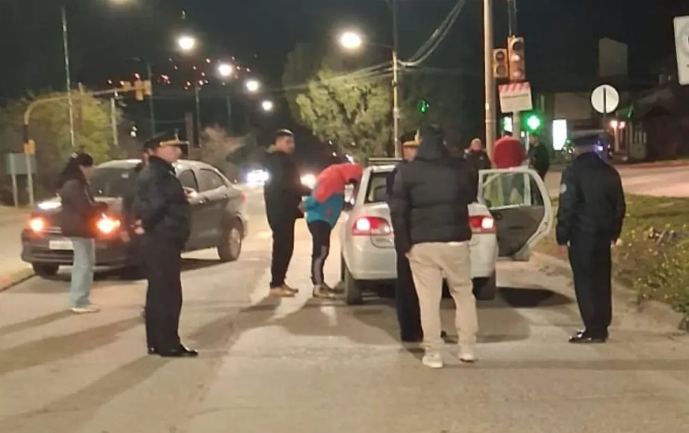 Hay múltiples operativos en distintos sectores de Bariloche por el crimen del comerciante asesinado el domingo por la noche. Foto: ministerio de Seguridad.