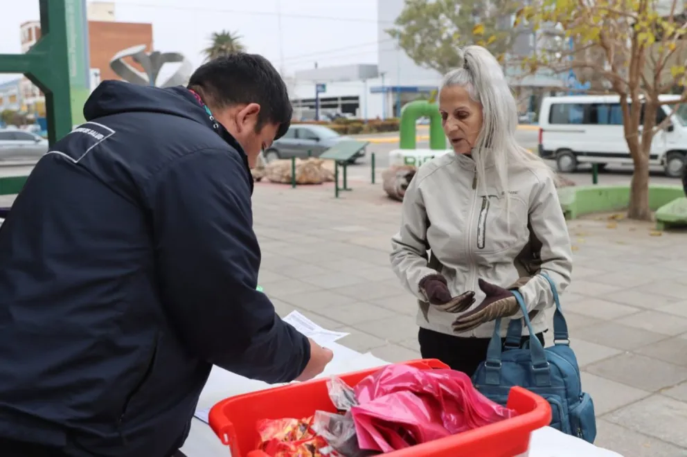 Se suman instituciones a las campañas de vacunación para proteger a toda la comunidad. (Foto: Tania Domenicucci. ANR)
