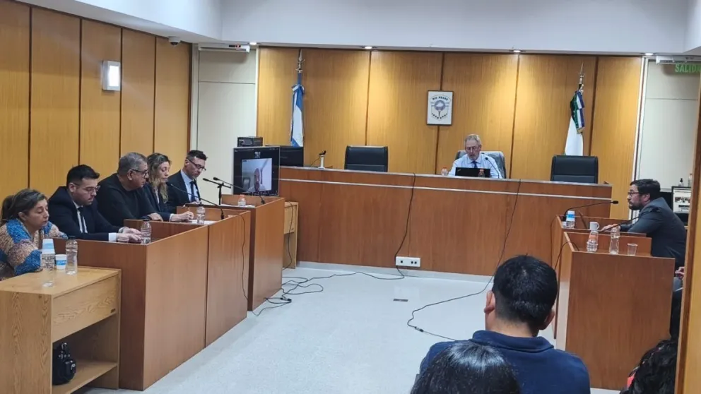 La Justicia confirmó que los dos imputados mayores de edad continuarán con prisión preventiva mientras avanza la investigación por el homicidio de Julián Dobra. Foto gentileza