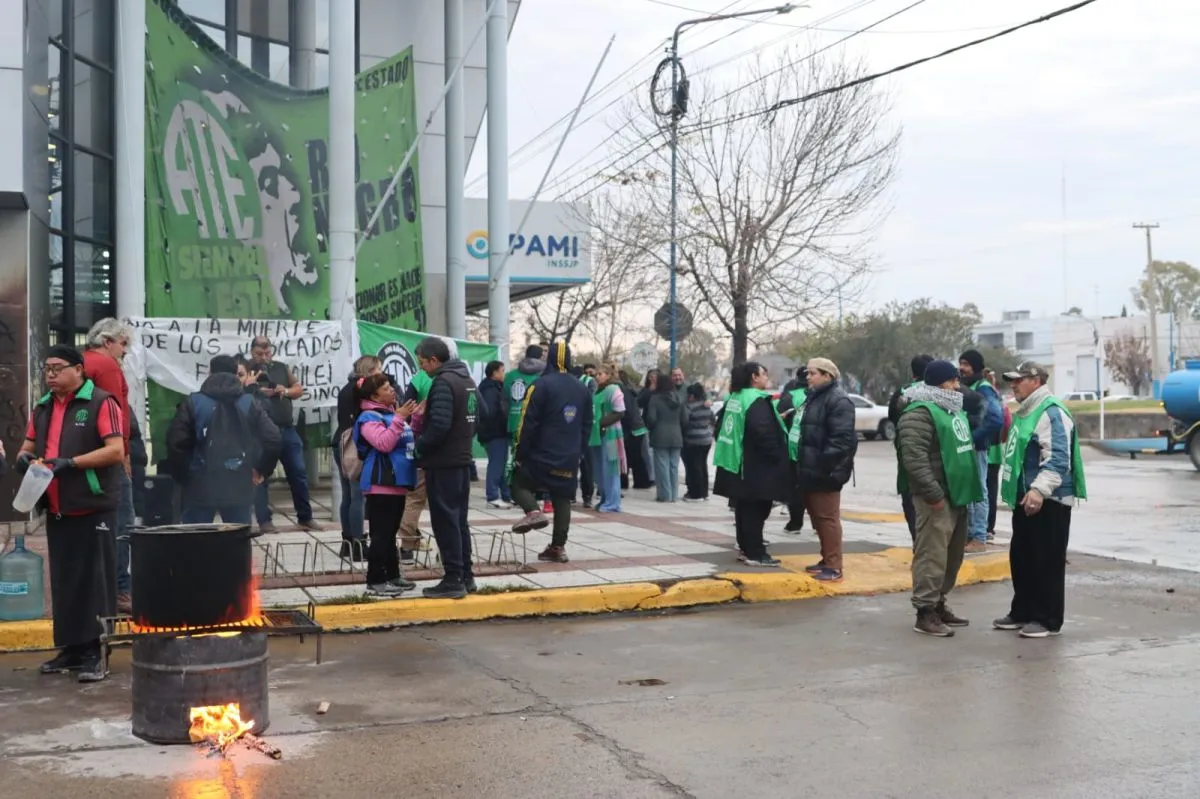 El gremio exige actualizaciones salariales y la re activaci&oacute;n de las prestaciones. Foto: Tania Domenicucci -ANR