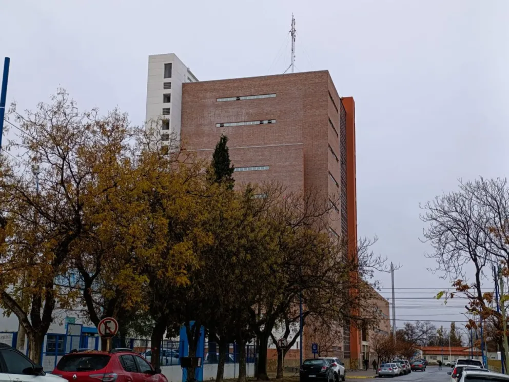 Un vecino de Roca logró una sentencia favorable luego de reclamar por la cobertura de una motocicleta que sufrió destrucción total en un accidente. Foto: Tania Domenicucci.