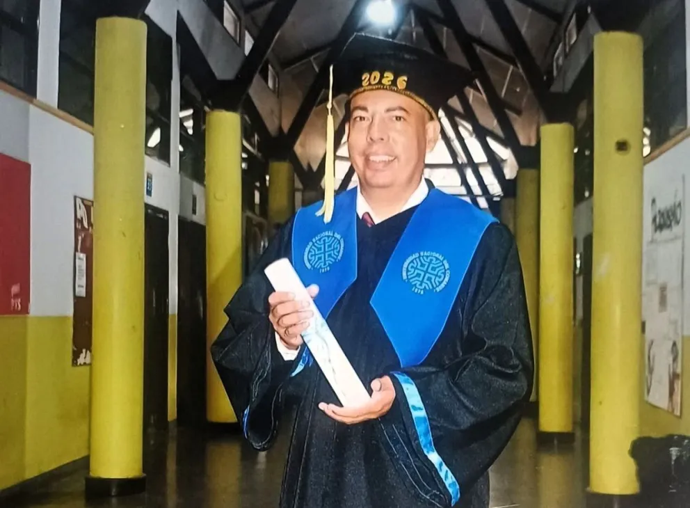 Gerardo tuvo la oportunidad de estudiar Abogacía en la universidad pública. Aún con condiciones económicas adversas, logró su título. (Foto: gentileza)