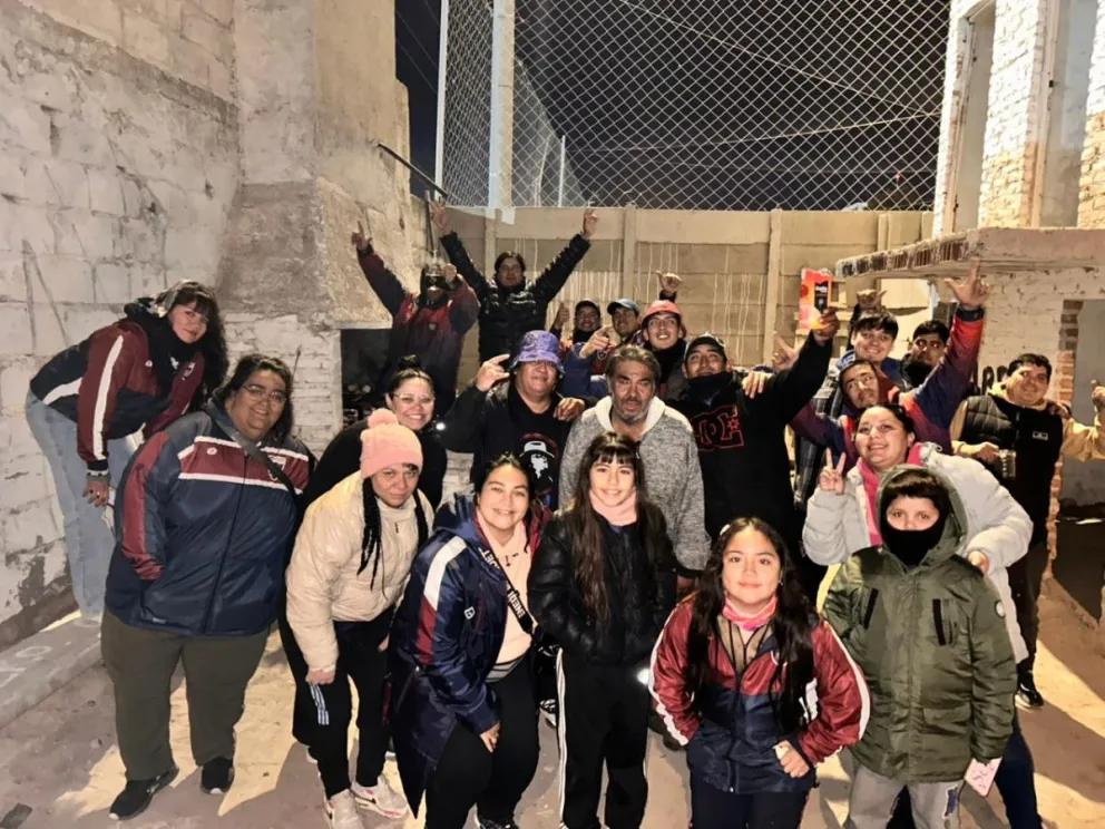 Integrantes de La Banda del Norte trabajan de manera voluntaria en mejoras para el club, con el objetivo de fortalecer el espacio que comparten cientos de familias cada fin de semana. Foto gentileza