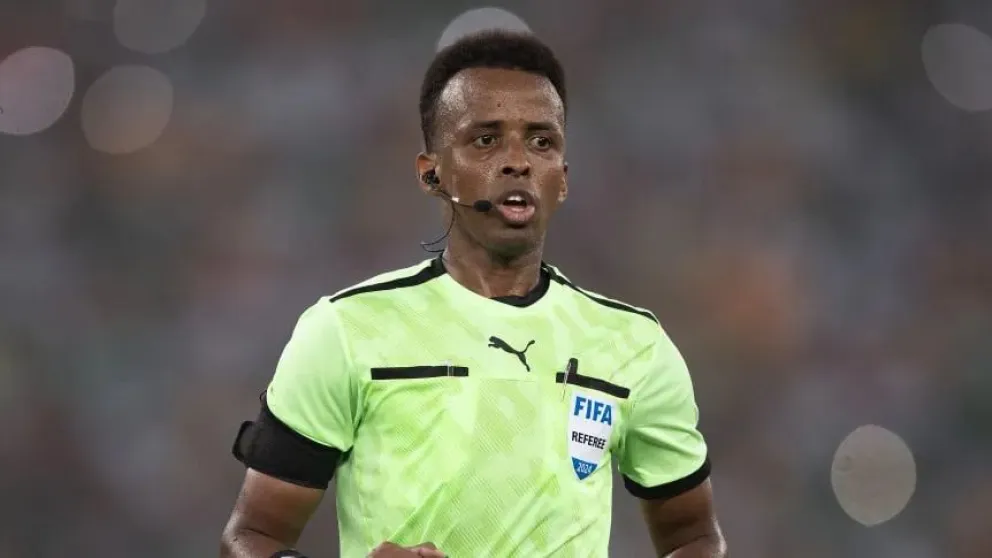 Artan fue elegido como árbitro masculino del 2025 por la Confederación Africana de Fútbol.
