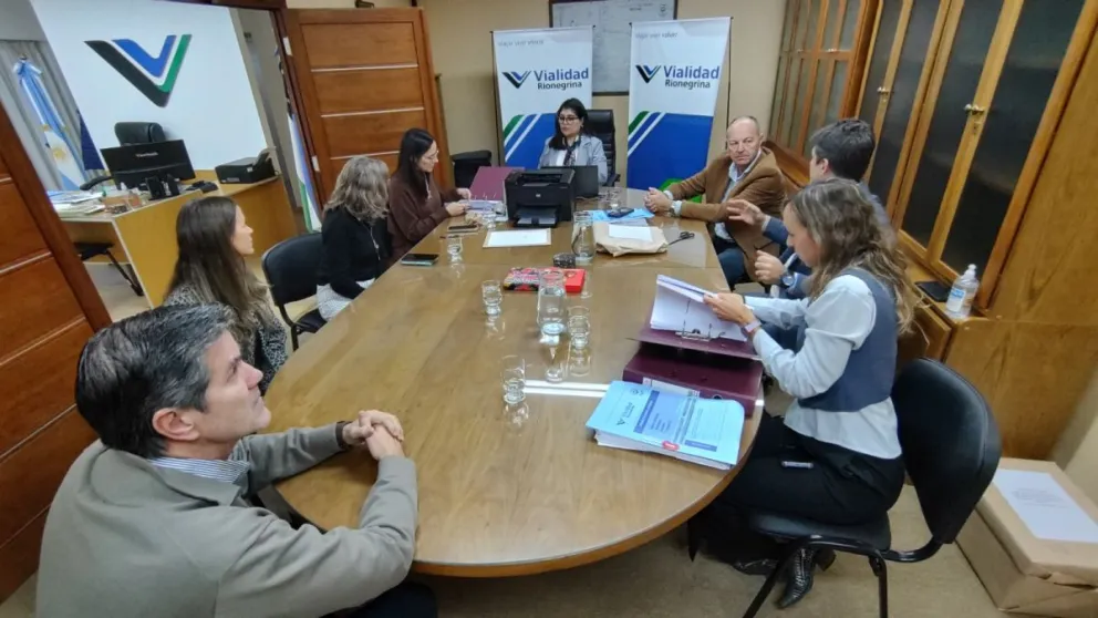 El Presidente de Vialidad Rionegrina, destacó contar con interesados en la prestación de este servicio. Foto Gobierno de Río Negro
