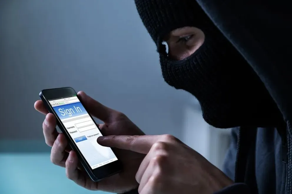 Los ladrones pidieron préstamos a nombre de la vecina, y vaciaron sus cuentas. (Foto: web)
