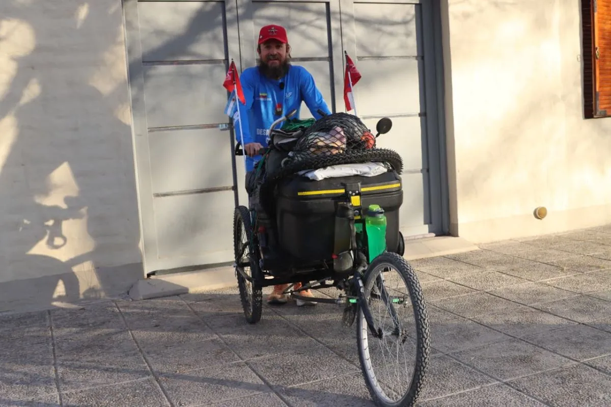 El carro que lleva consigo para guardar provisiones. Foto: Tania Domenicucci
