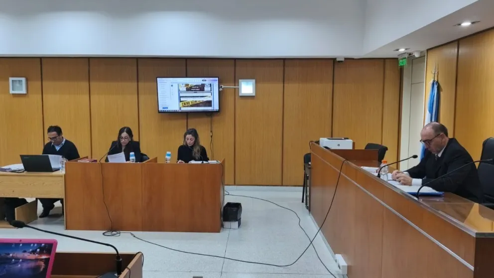La fiscal jefe Belén Calarco junto a la fiscal del caso de Cipolletti Eugenia Vallejos agregaron dos hechos más para uno de los imputados. (Foto: gentileza)