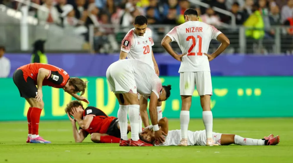 Stefan Posch se lesionó en el partido ante Jordania.
