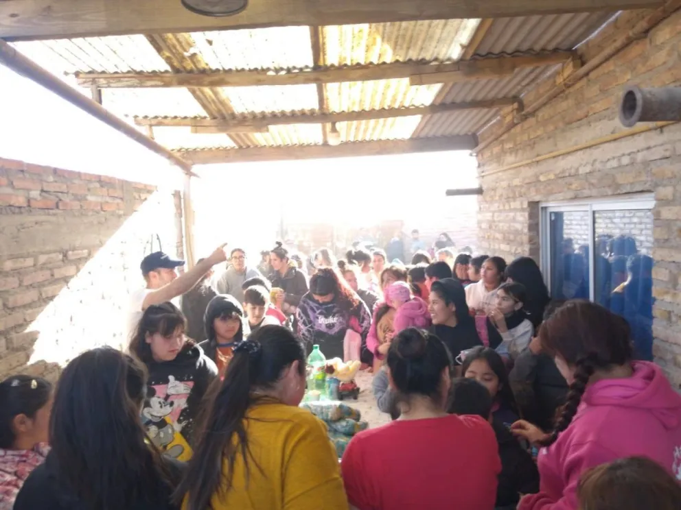 El merendero todos los años celebra las fechas importantes donde se brindan regalos y un agasajo para los más pequeños