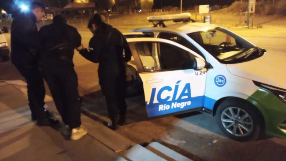 El operativo culminó de manera exitosa con el traslado de Cabrera a Cipolletti. Foto gentileza