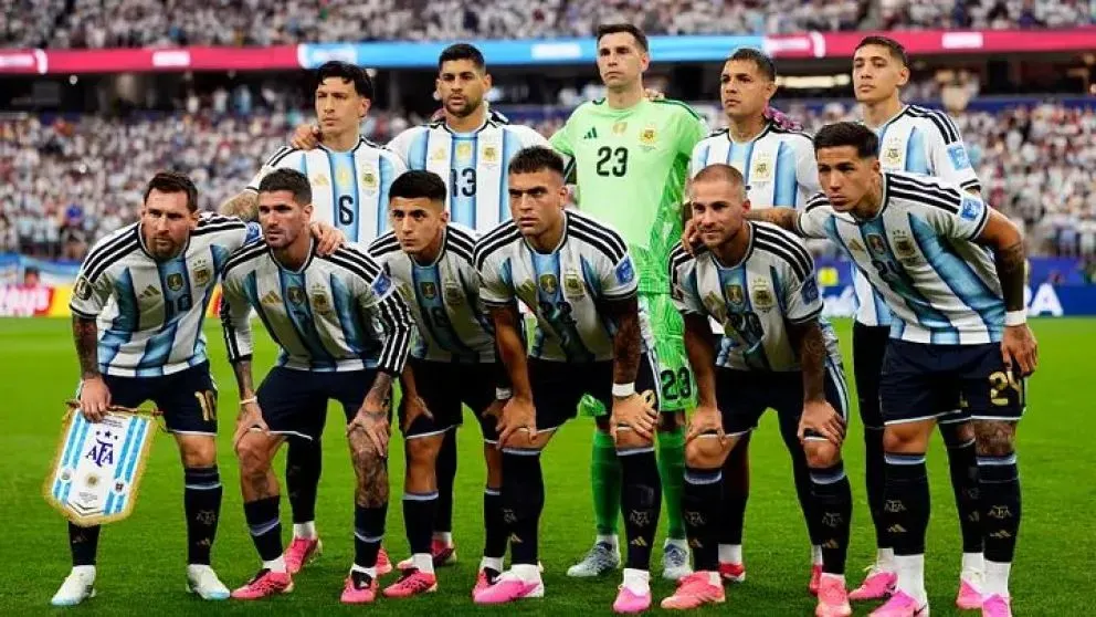 La selección Argentina llega a la última fecha como líder del grupo H. 