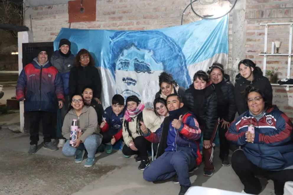 Integrantes de la Banda del Norte y vecinos de la zona norte lanzaron una campaña solidaria para reunir juguetes y alimentos de cara a una nueva edición de la fiesta por el Día de las Infancias. Foto Tania Domenicucci-ANR
