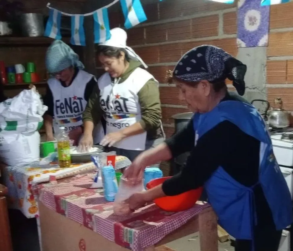 El objetivo es cocinar unas 200 porciones. Foto archivo
