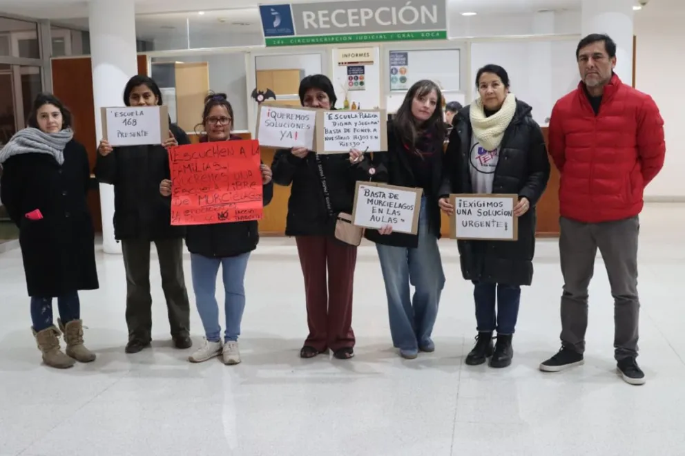 La presentación contó con el acompañamiento del gremio docente Unter. Foto Tania Domenicucci