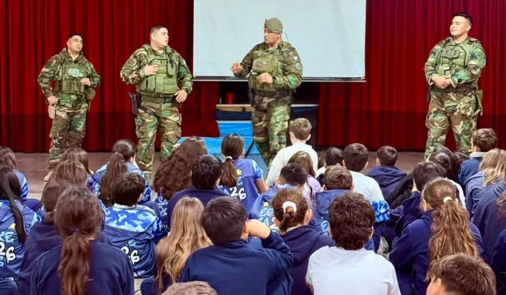 El Grupo Especial COER de Roca y del Centro de Instrucción y Adiestramiento en Emergencias y Siniestros (CIEB) de Allen participaron. Foto Policía de Río Negro