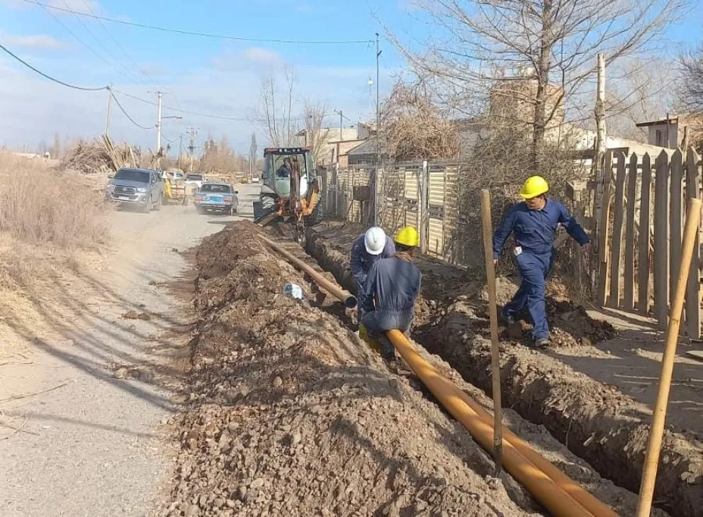 Actualmente hay ocho obras de gas en ejecuci&oacute;n y otras siete pr&oacute;ximas a comenzar o en proceso licitatorio. Foto: Gobierno de R&iacute;o Negro.