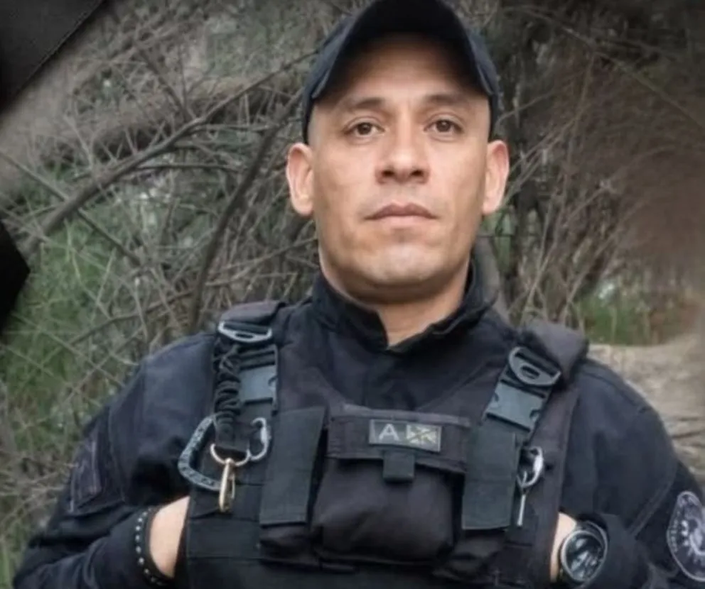César Nicolás Acosta tenía 43 años y prestaba servicios en la Subcomisaría 66 de Mainqué. Foto: gentileza.